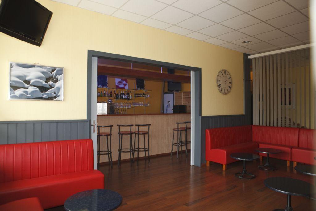 Hotel Regain Sainte-Tulle Esterno foto