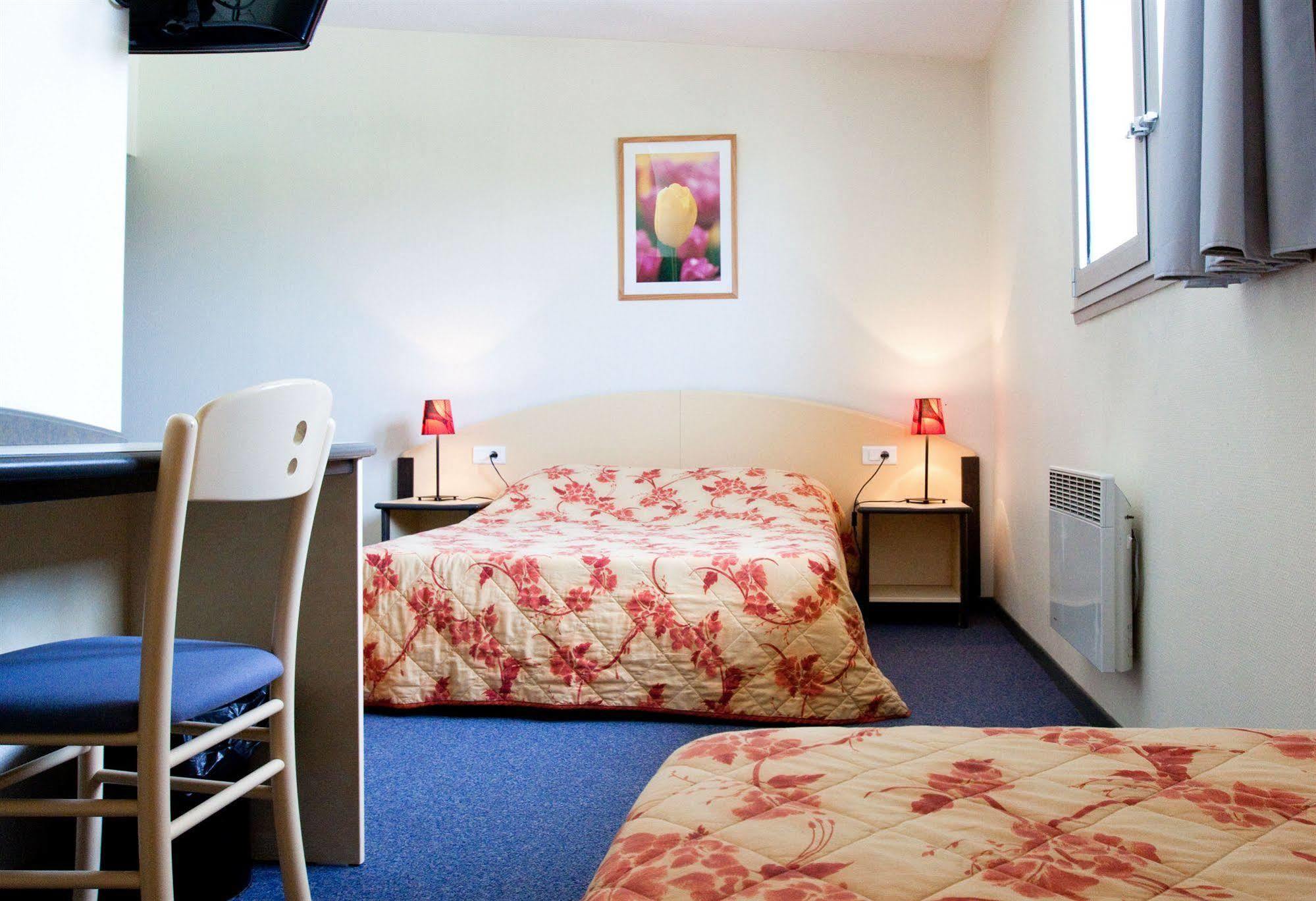 Hotel Regain Sainte-Tulle Esterno foto