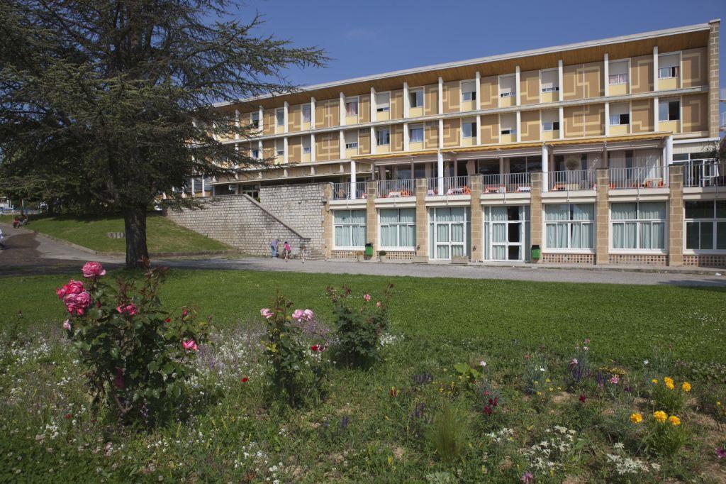 Hotel Regain Sainte-Tulle Esterno foto